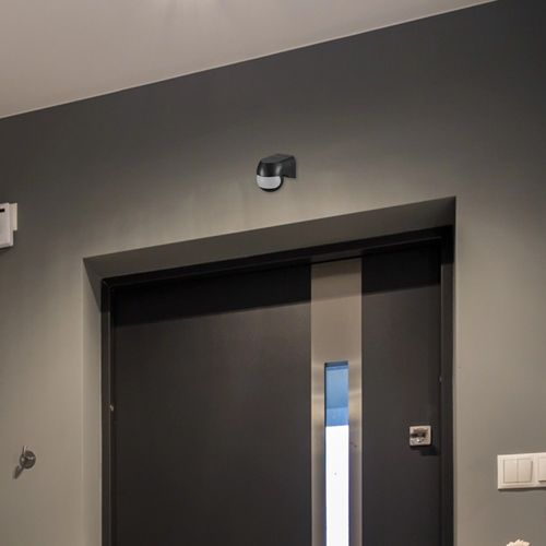 Датчик руху інфрачервоний Ardero SEN54 800W 180° IP44 чорний